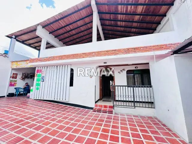 Se vende Casa doble propósito Ubicada en la Avenida Cristobal Mendoza, Cordero - 10