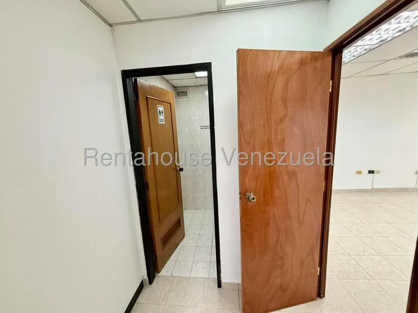 Comercial (Local Comercial) en Venta en Centro, Lara - 2