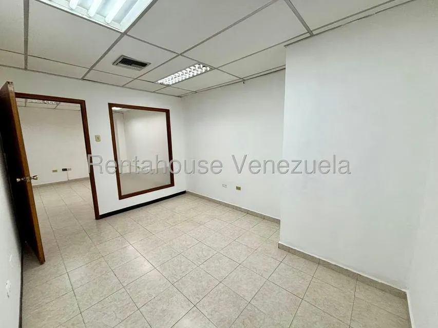 Comercial (Local Comercial) en Venta en Centro, Lara - 3