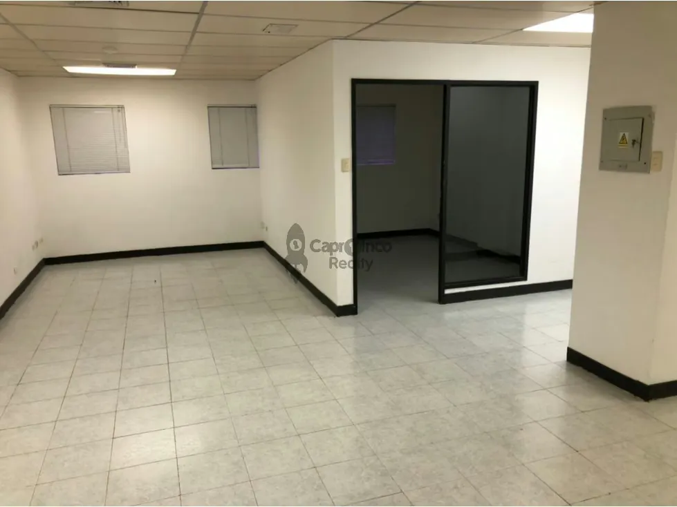 Amplia Oficina en alquiler en CC Reda Buiding TCL 9363718 - 7
