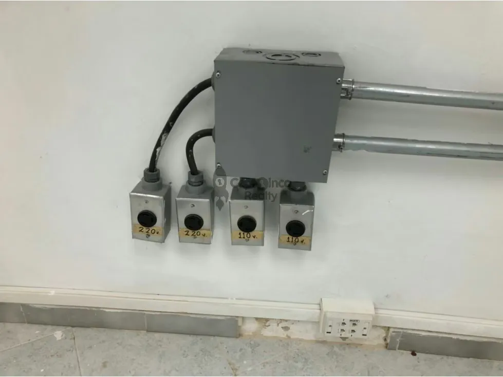 Amplia Oficina en alquiler en CC Reda Buiding TCL 9363718 - 10
