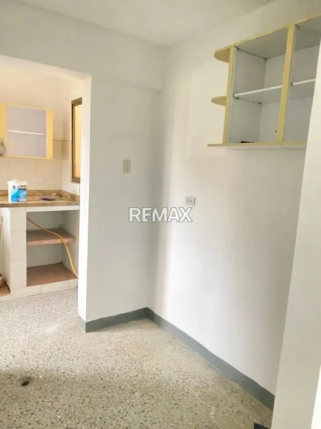 Apartamento en alquiler en la Urbanización San Francisco - 2