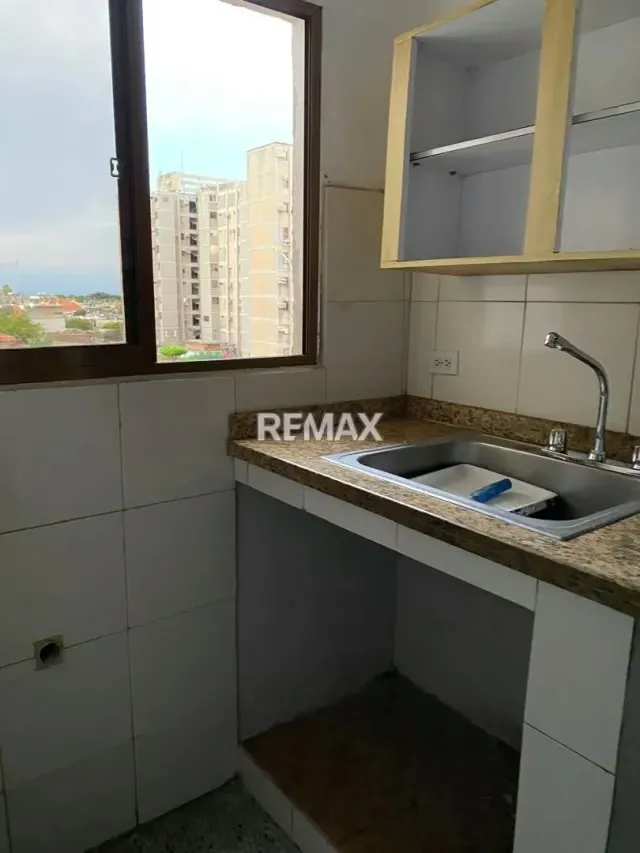 Apartamento en alquiler en la Urbanización San Francisco - 3