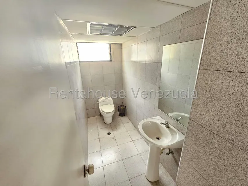 Galpon - Deposito en Alquiler en La Urbina, Distrito Metropolitano - 10