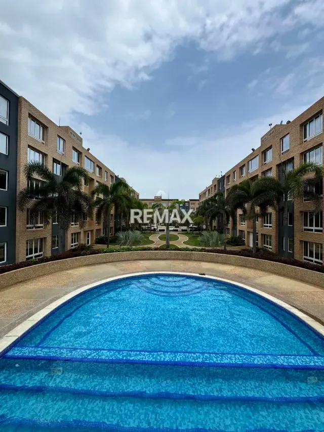 Se Alquila apartamento en el Conjunto Residencial Entremares en la Ciudad de Lecheria - 2