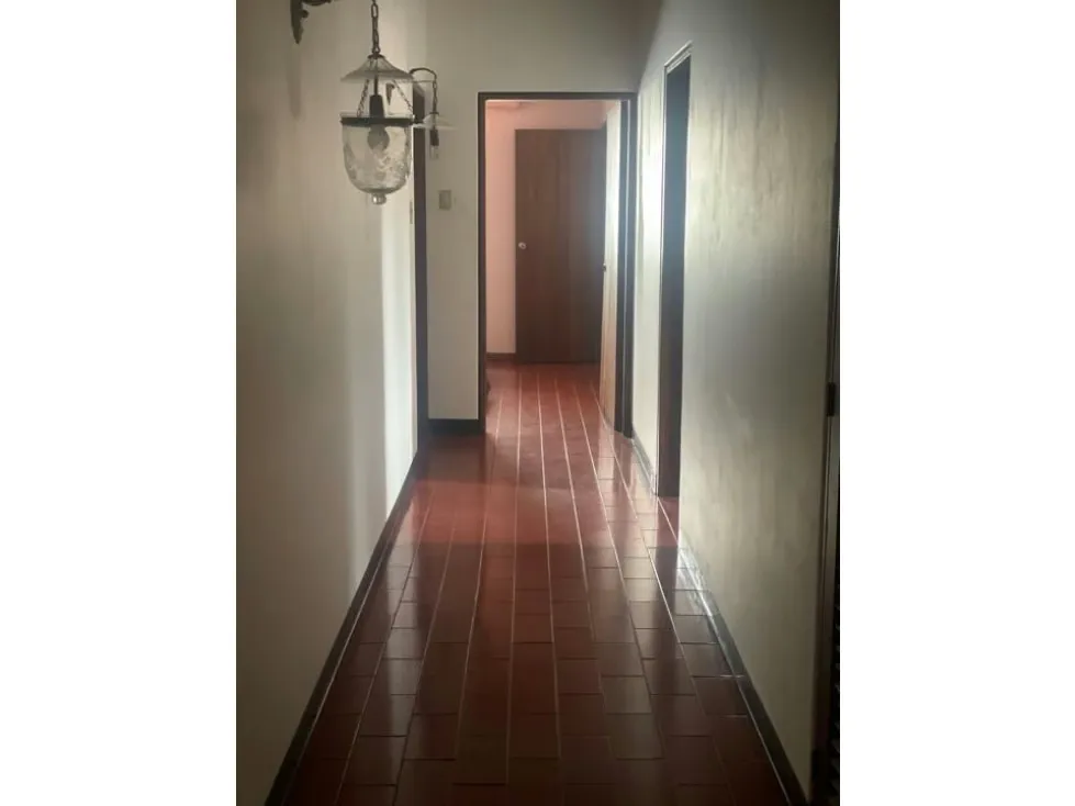 Se vende casa 650m2 Prados del Este 0565 - 22