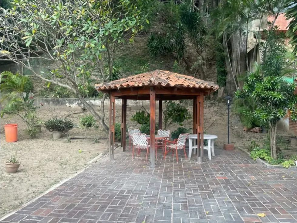 Se vende casa 650m2 Prados del Este 0565 - 30