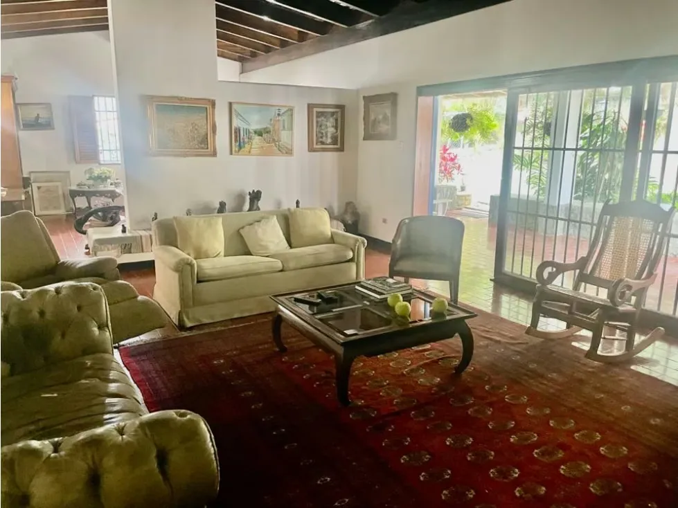 Se vende casa 650m2 Prados del Este 0565 - 6