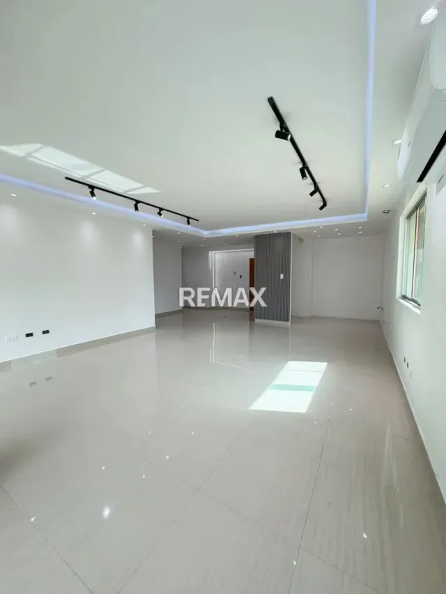 En Venta Apartamento en Urbanización El Bosque de Maracay - 13