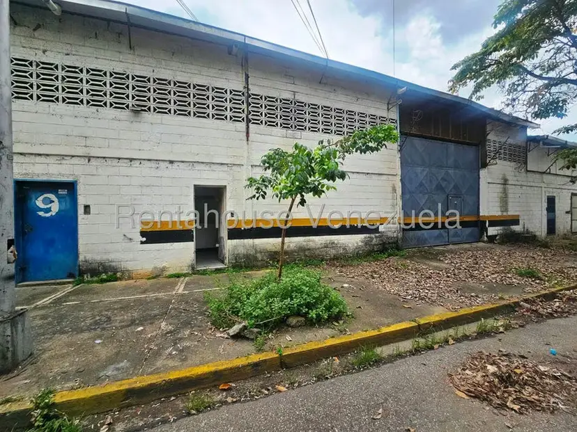 Comercial (Galpon - Deposito) en Alquiler en Sector Industrial Cloris, Miranda