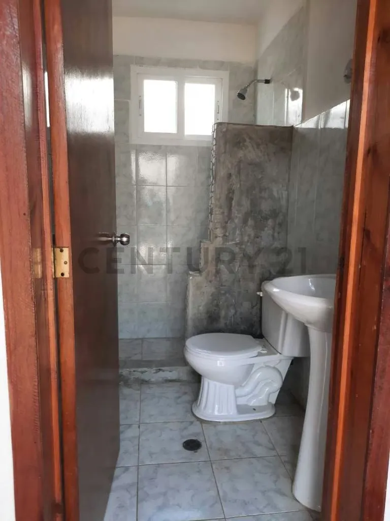 Venta de Casa Vacacional en Chichiriviche - 16