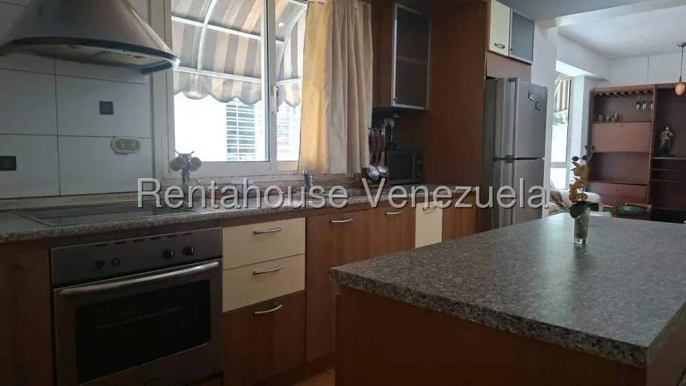 Apartamento (1 Nivel) en Alquiler en San Bernardino, Distrito Metropolitano - 6