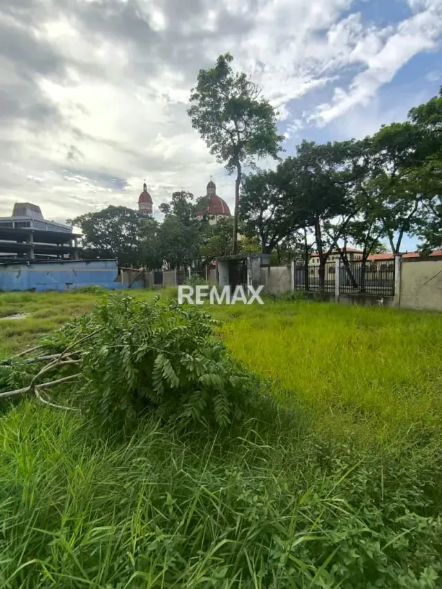 Terreno en Venta, ubicado Avenida Bolívar, a pocos metros de la Catedral, Maturin, Estado Monagas. - 6