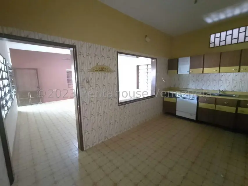 Casa (Multipes Niveles) en Venta en Centro, Aragua - 32