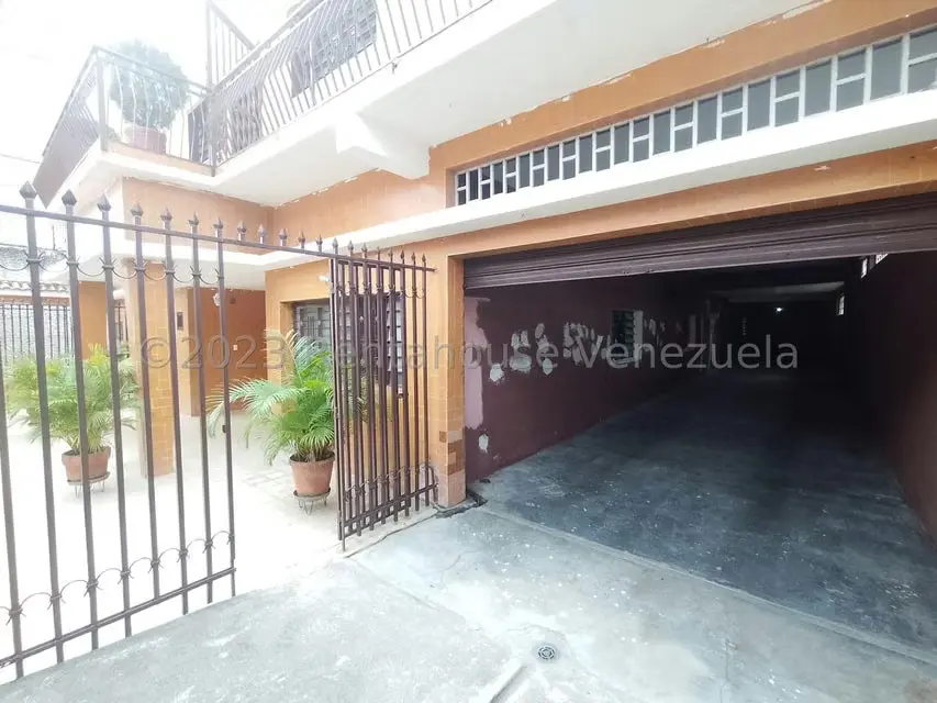 Casa (Multipes Niveles) en Venta en Centro, Aragua - 4