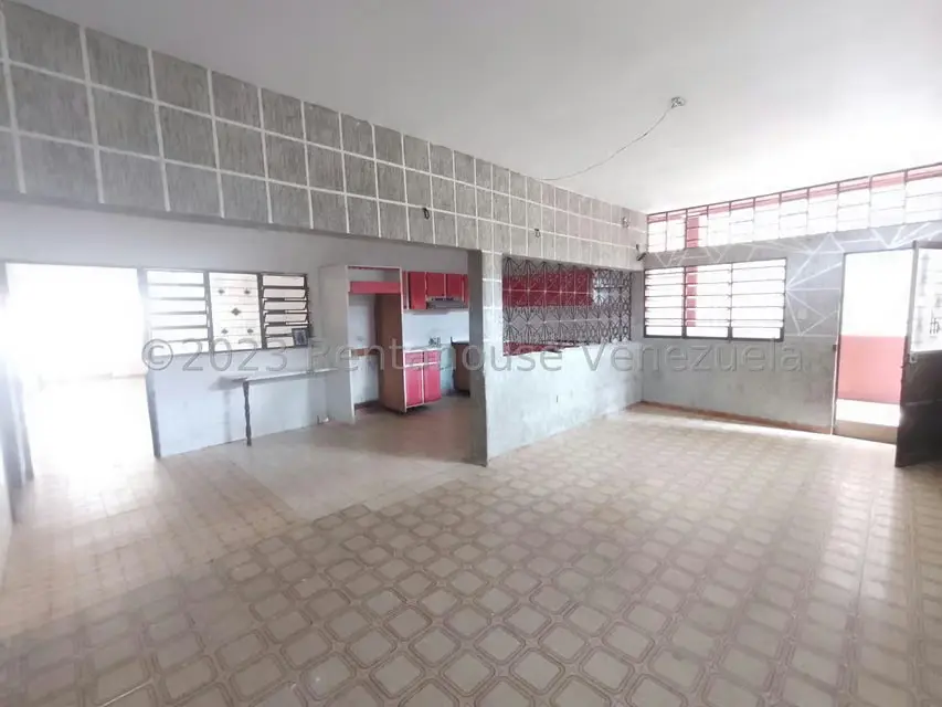 Casa (Multipes Niveles) en Venta en Centro, Aragua - 8