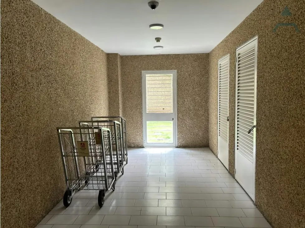 Se alquila Apto 263m² 2h+s/3b+s/3p Valle Arriba - 32