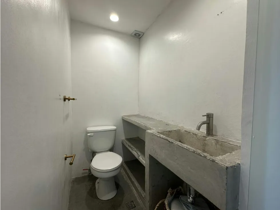Se alquila Local comercial 13m² Los Palos Grandes - 4