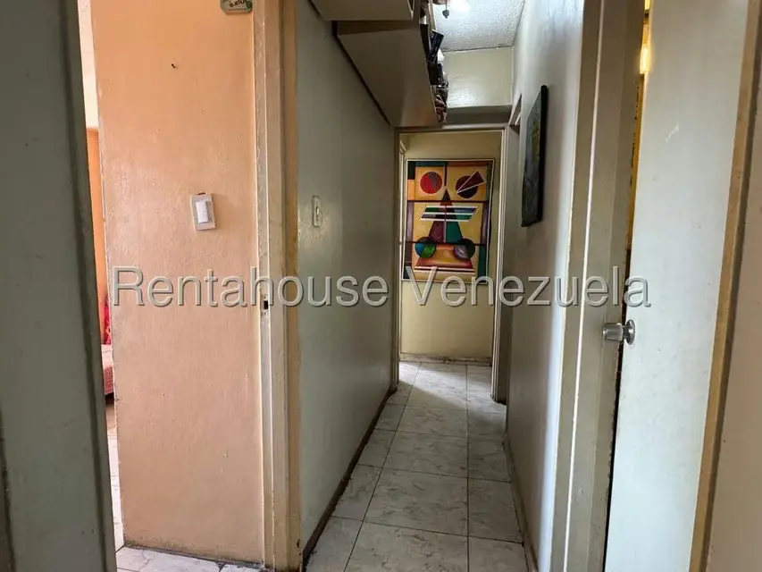 Apartamento (1 Nivel) en Venta en Parroquia Altagracia, Distrito Metropolitano - 25