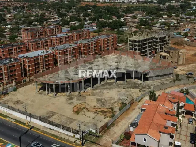 CENTRO COMERCIAL EN VENTA EN MILAGRO NORTE, NORTH PARK