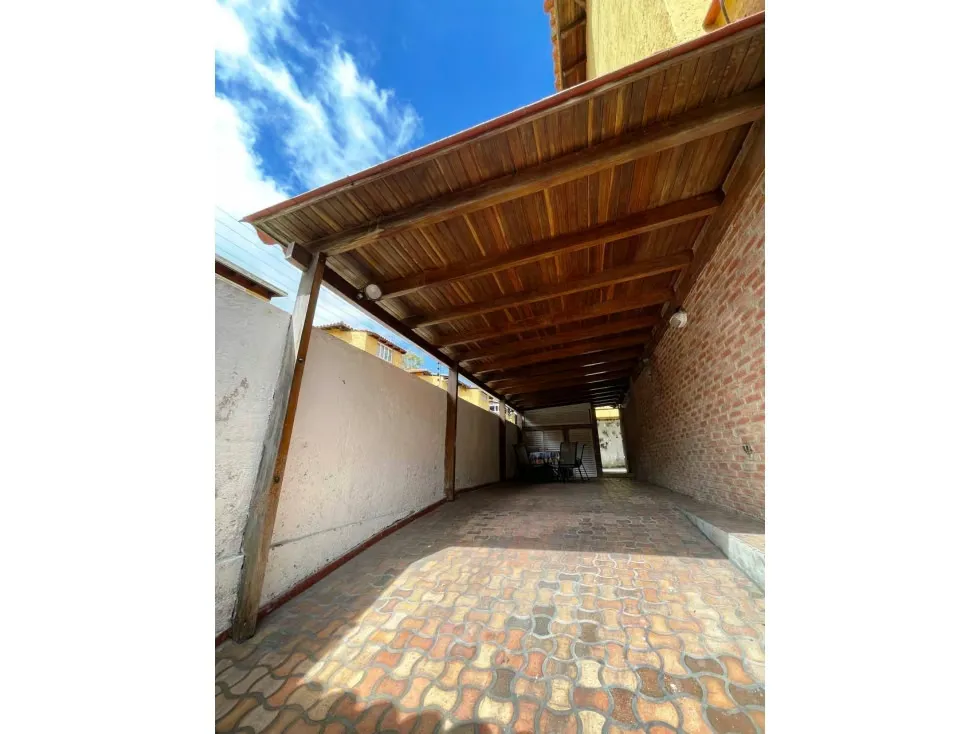 CASA - LA LAGUNITA - 340 Mts2 - 15