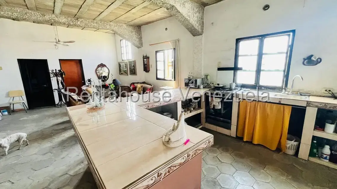 Casa (1 Nivel) en Venta en Centro, Aragua - 26