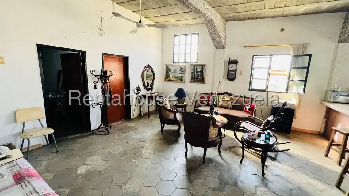 Casa (1 Nivel) en Venta en Centro, Aragua - 31