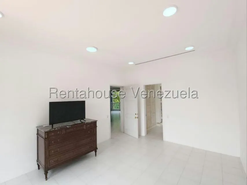 Casa (Duplex) en Venta en La Lagunita Country Club, Distrito Metropolitano - 36