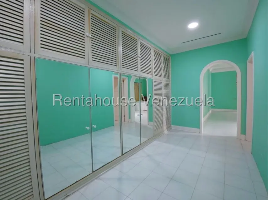 Casa (Duplex) en Venta en La Lagunita Country Club, Distrito Metropolitano - 43