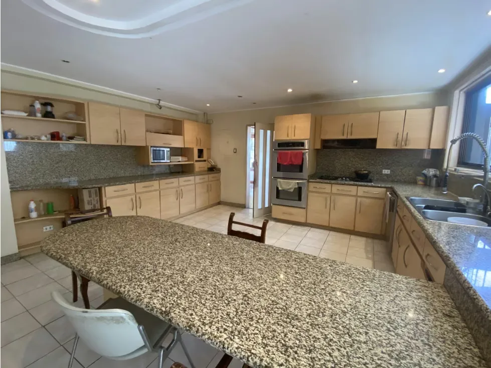 Venta casa en La Lagunita (4H+2S+CH/3B+S+CH/4PE+) - 6