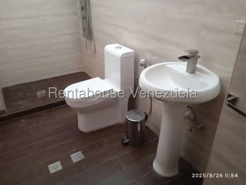 Casa (Duplex) en Venta en Alta Florida, Distrito Metropolitano - 17