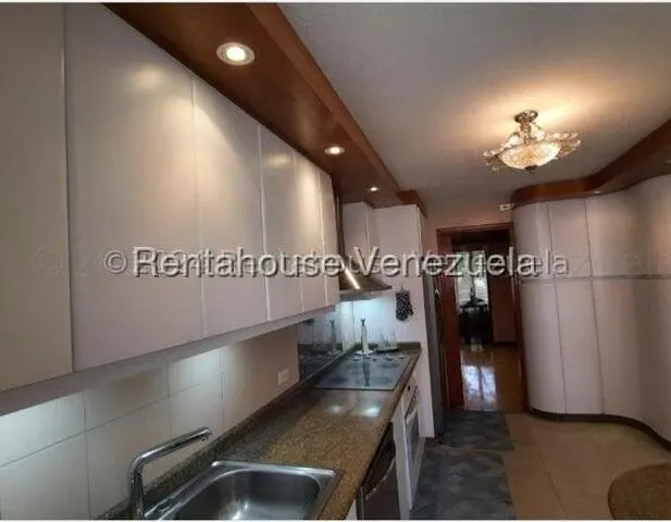 Apartamento (1 Nivel) en Venta en El Rosal, Distrito Metropolitano - 8