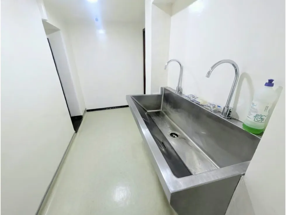 Se vende Casa Comercial/Clinica 1.200m² Chuao - 36