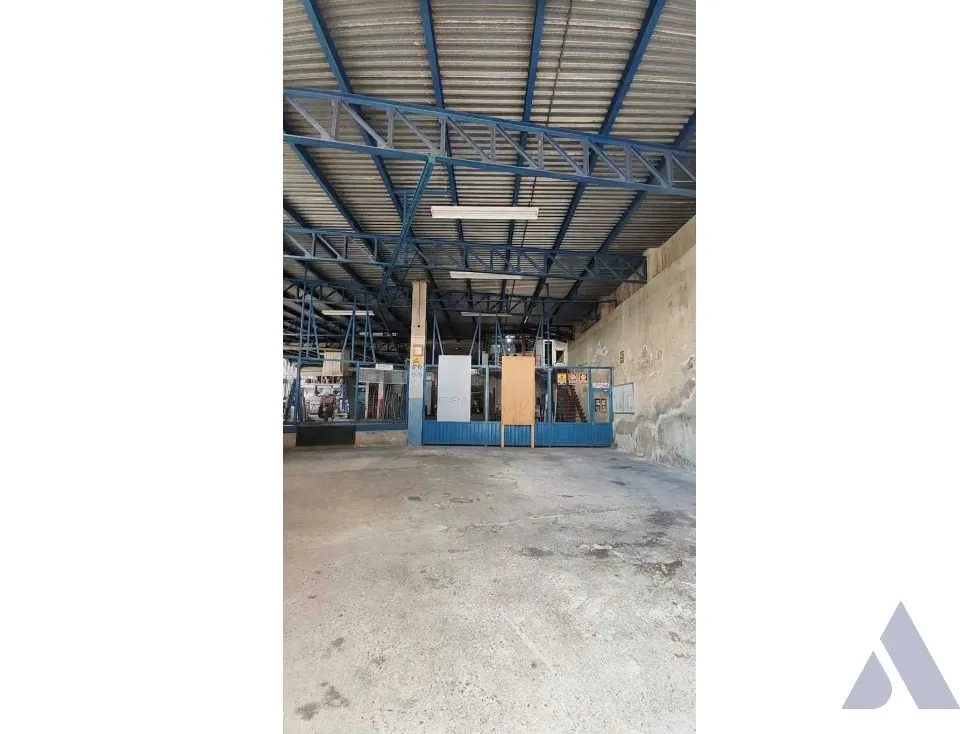 Vendo galpón 1900m2 El Junquito 4476 - 38
