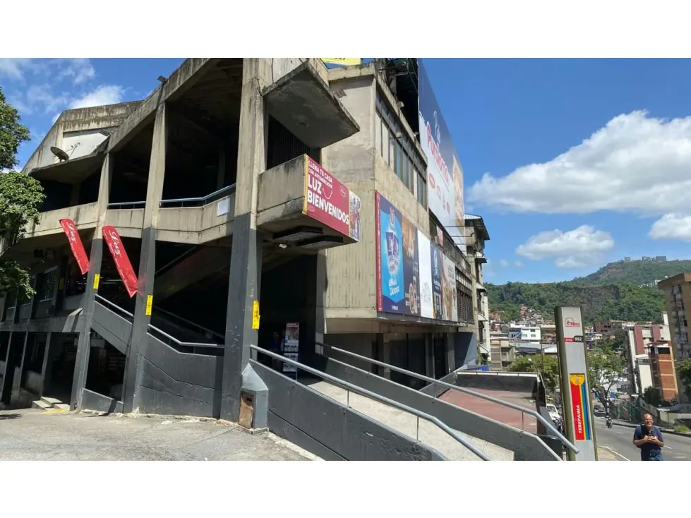 Vendo local comercial 880m2 El Llanito 2286 - 11