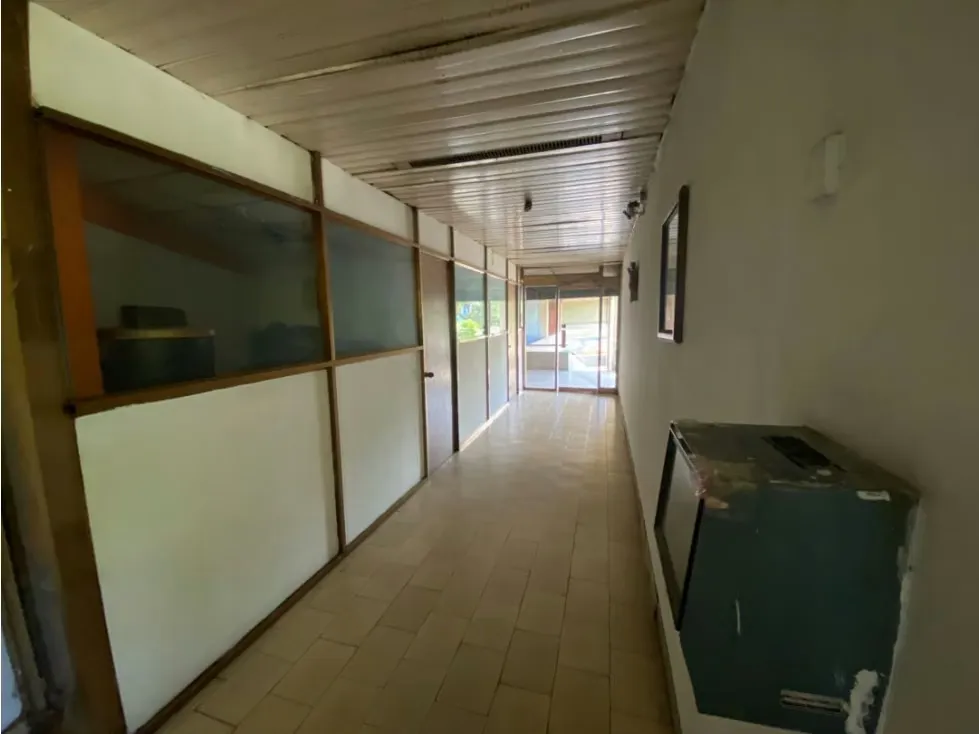 Vendo local comercial 880m2 El Llanito 2286 - 6