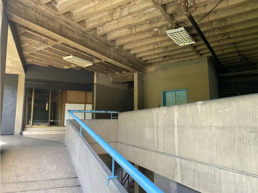 Vendo local comercial 880m2 El Llanito 2286 - 9