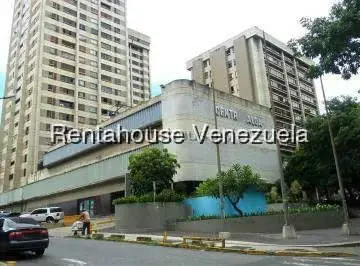Oficina en Venta en El Marques, Distrito Metropolitano - 2