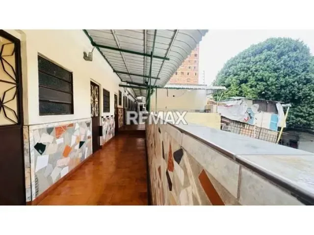 Propiedad Multifuncional en Venta con Conformidad de Uso | Centro de Caracas - Parroquia Santa Teresa (Inspeccionado) - 2