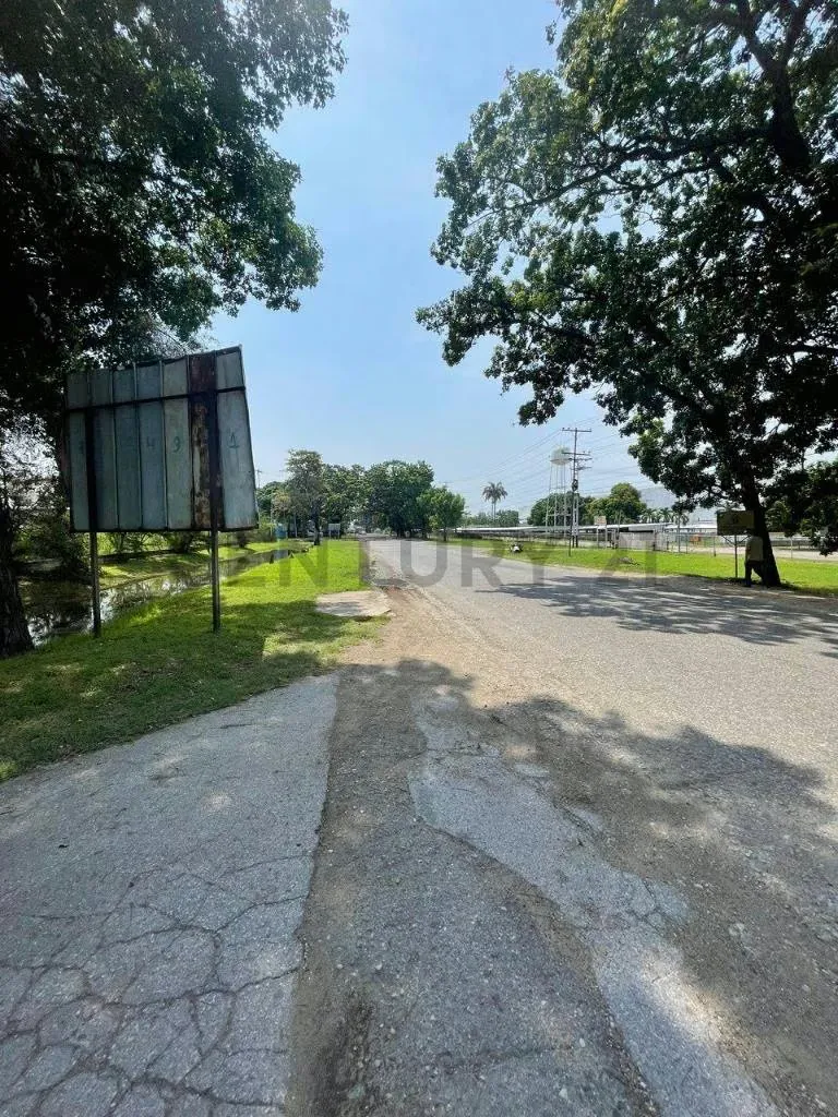 venta de terreno y estructura de galpon - 2