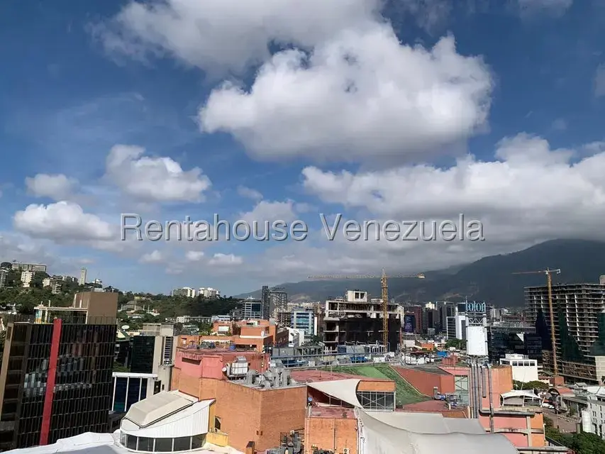Oficina en Venta en Las Mercedes, Distrito Metropolitano - 10
