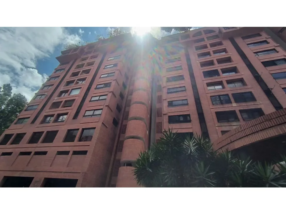Se alquila apartamento 232m2 Sebucan 7925