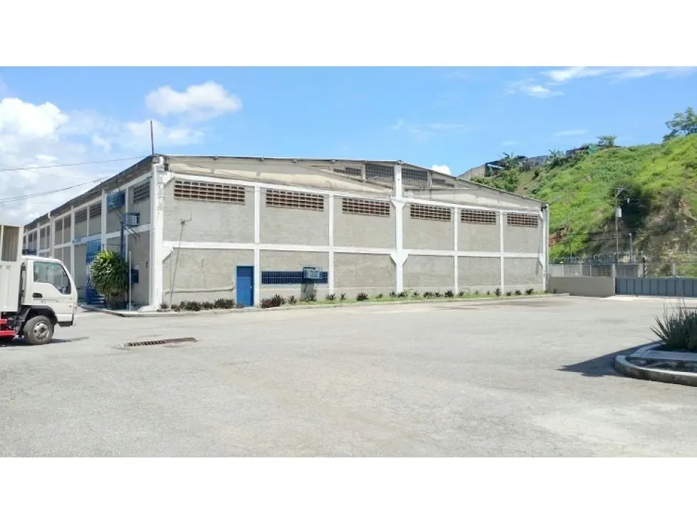 Vendo complejo industrial 6400m2 Guatire 0327 - 2