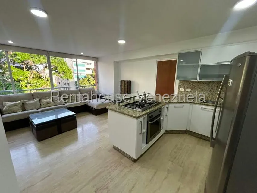 Apartamento (1 Nivel) en Alquiler en Altamira, Distrito Metropolitano - 4