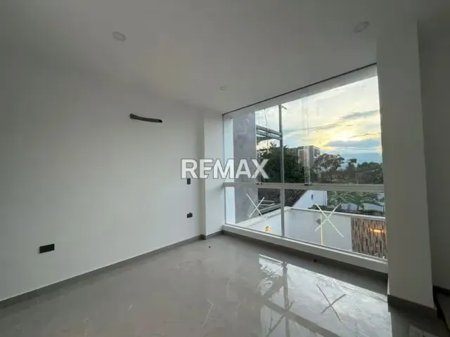 Quinta de lujo urb villa franca Proyecto en ejecución Av Las delicias, San Cristóbal - 4