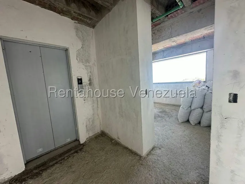 Apartamento (1 Nivel) en Venta en Alto Hatillo, Distrito Metropolitano - 2