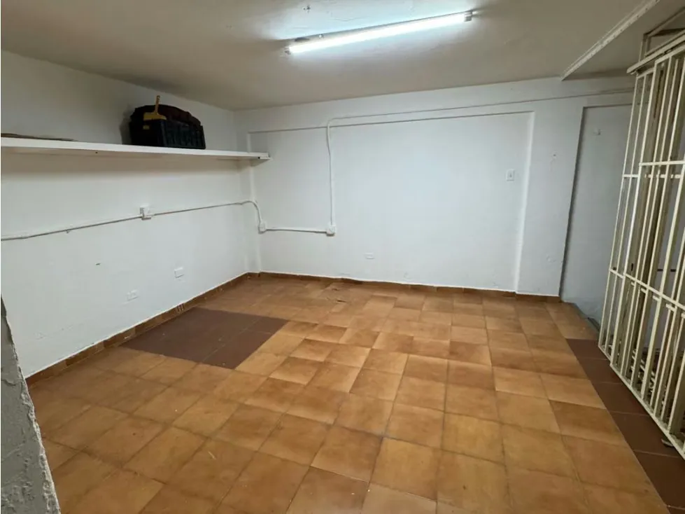En Venta Local Comercial en Boulevard de Sabana Grande. Caracas - 21