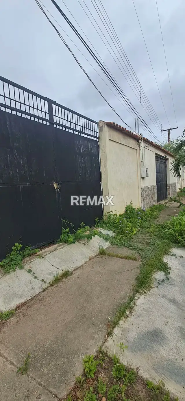 Se Vende casa en la Urbanizcion la Fundacion de Cagua en Obra Gris