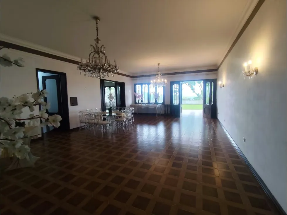 Se vende casa 1.200m2 La Lagunita 0373 - 8