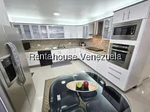 Casa (Multipes Niveles) en Venta en Cumbres de Curumo, Distrito Metropolitano - 43
